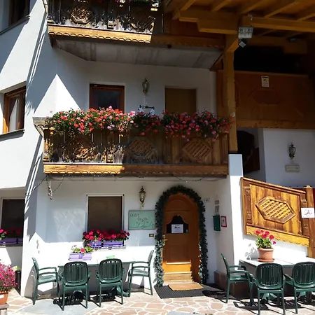 Brigitte Hike & Bike Bed & Breakfast Arabba