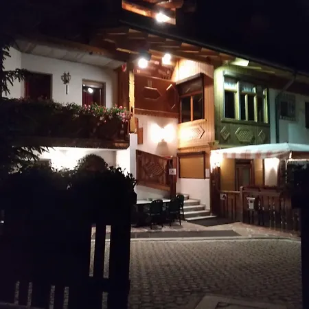 Brigitte Hike & Bike 3*